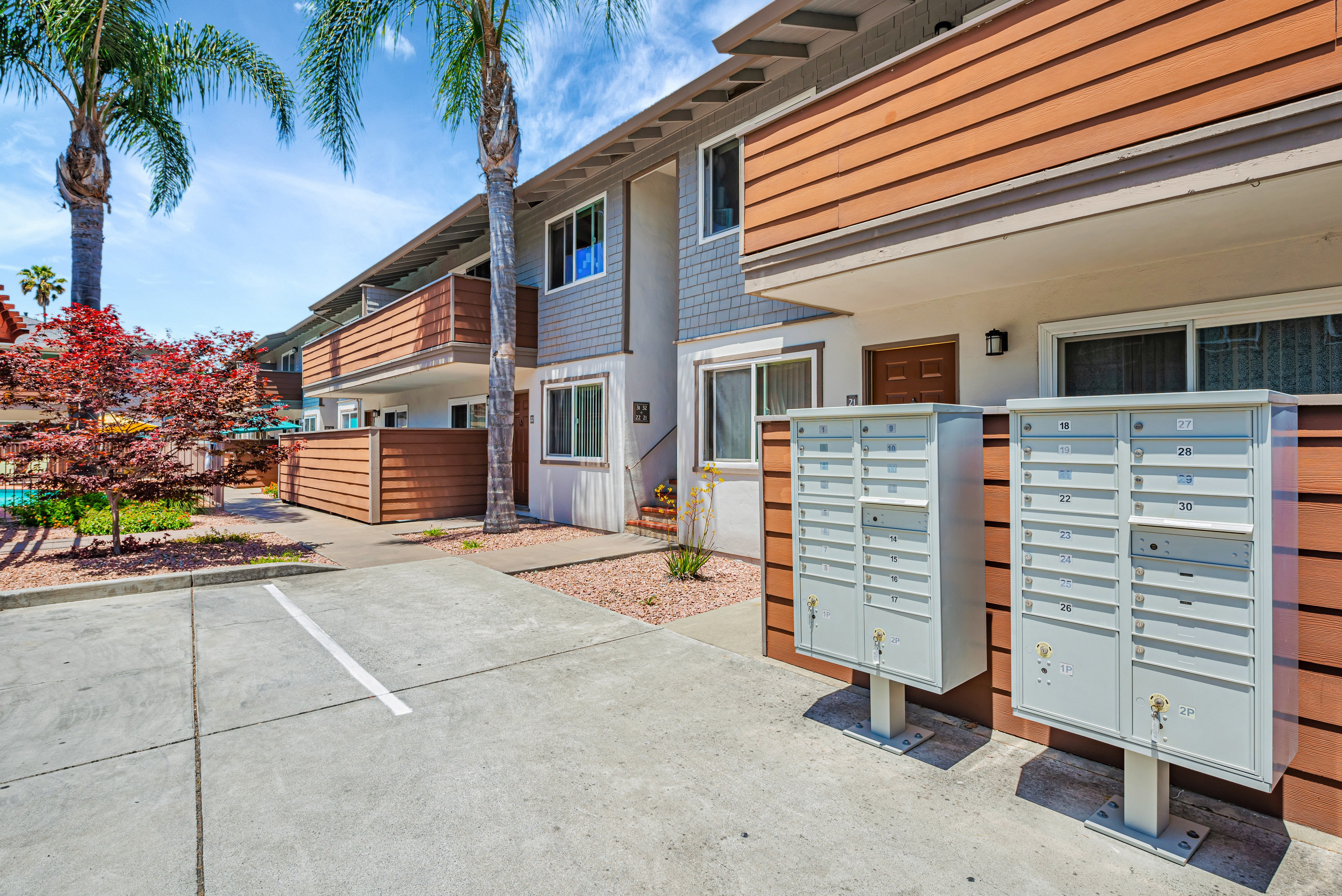 Willow Manor Apartments photo 3